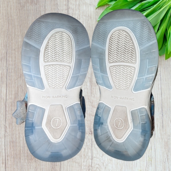 Toddler Disney Frozen Light Up Sandals, NWT - Picture 9 of 9